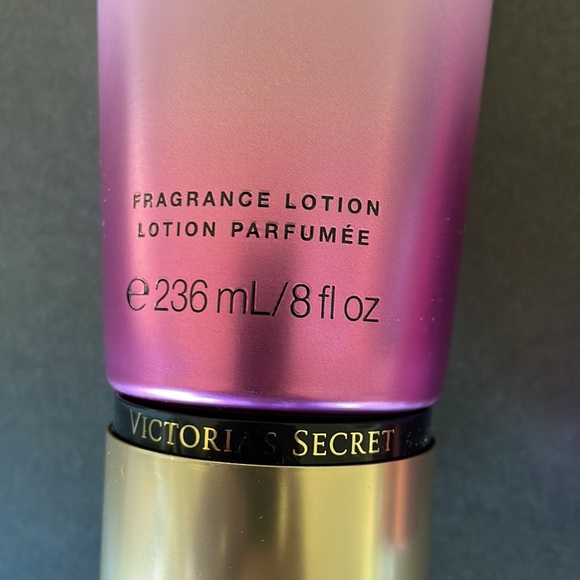 BRAND NEW Victoria’s Secret Lotion - Picture 3 of 13
